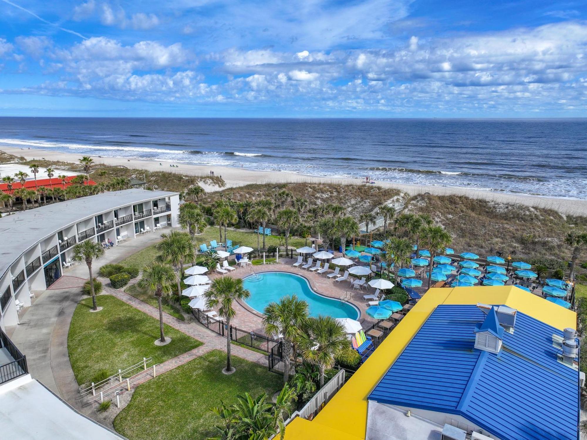 Seahorse Oceanfront Inn Neptune Beach Eksteriør billede